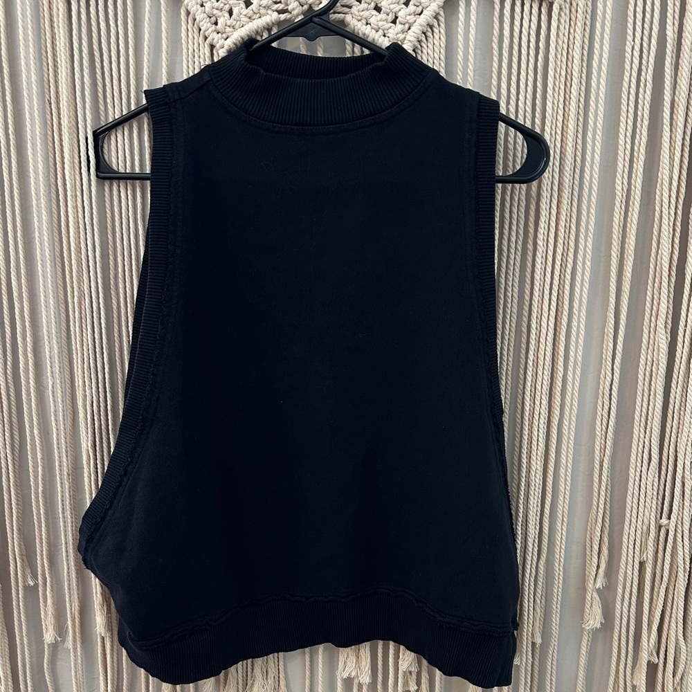 Pilcro Halter Open-Side Muscle Tank